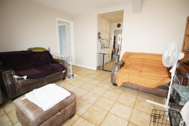 family room 2.jpg