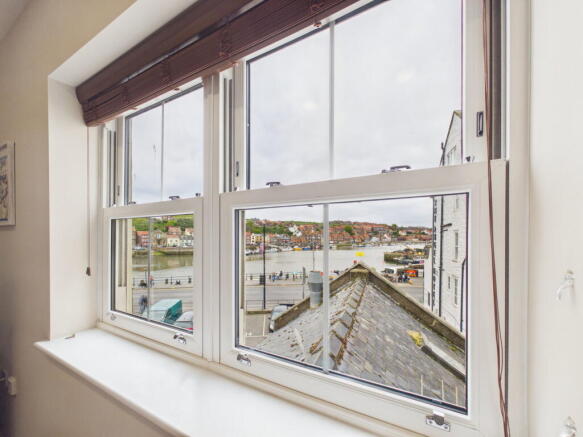 2 bed Flat for sale Image 6