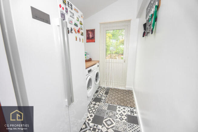 4 bed Cottage for sale Image 6