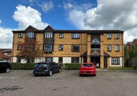 42 Summerhill Way, Mitcham, Surrey, CR4 2NJ
