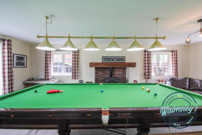 Formal lounge