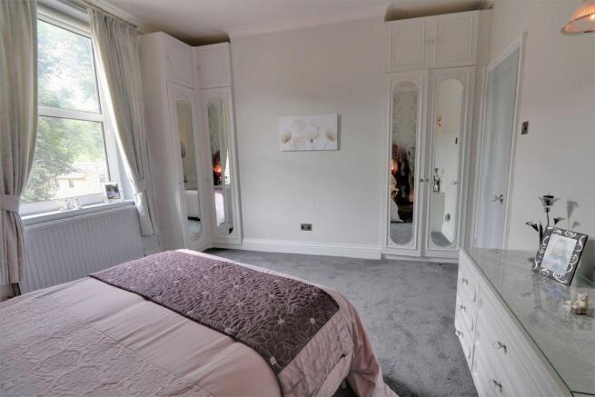 Bedroom 2 (Double)