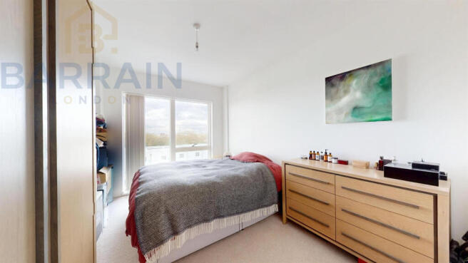 Master bedroom for sale at gallions reach, E16 by 