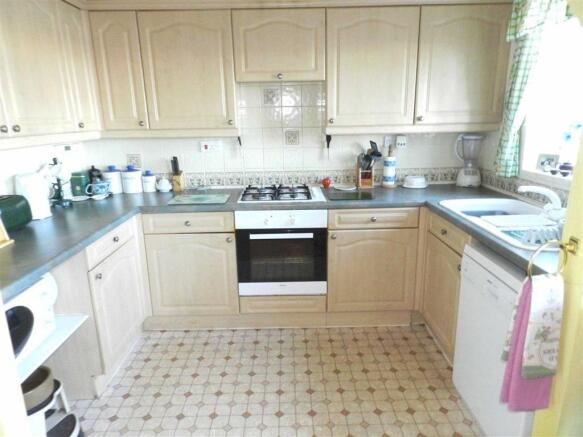 GROUND FLOOR KITCHEN