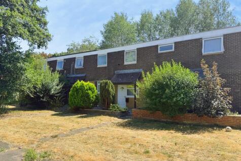 Ballantyne Road, Farnborough, Hampshire, GU14