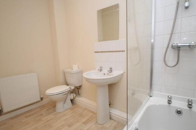2 bed Flat to rent Image 9