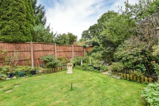 A REAR GARDEN 1.jpg