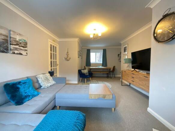 2 bed Apartment for sale Image 5