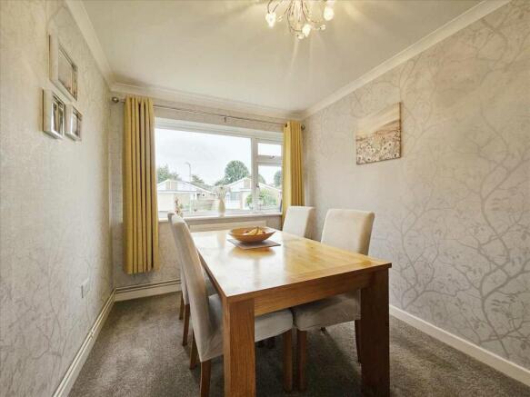 Dining Area: