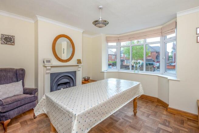 Dining Room: