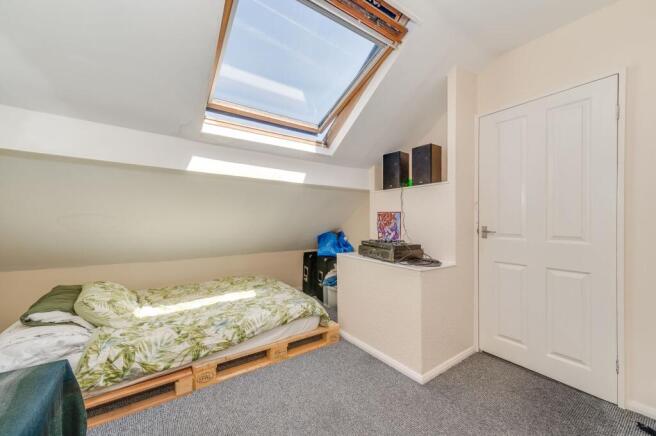 3 bed Semi-Detached for sale Image 11