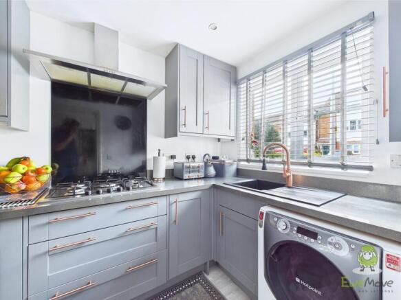 CAM01543G0-PR0126-STILL002