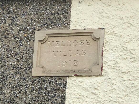 Date stone