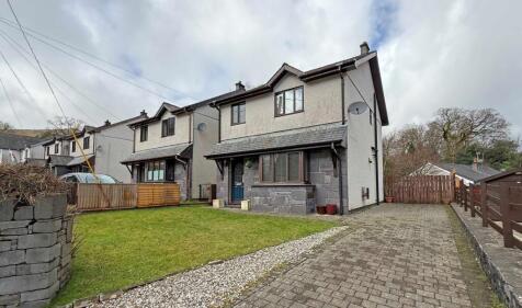Capel Coch Road, Llanberis, Caernarfon, Gwynedd, LL55