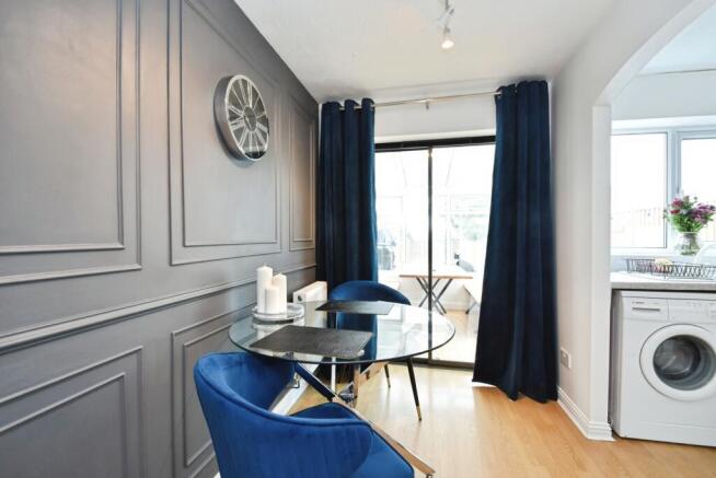 2 bed Terraced for sale Image 4