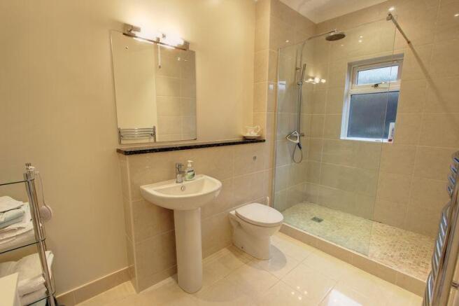 Ensuite