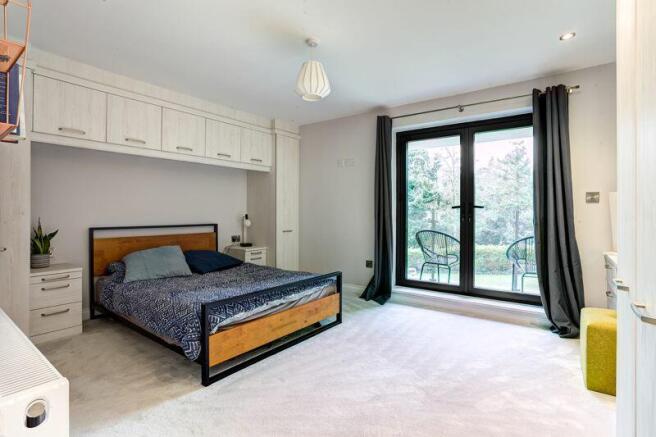BEDROOM 2