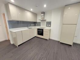 Flat 1, 150-152, High Street, Slough SL1 1JP