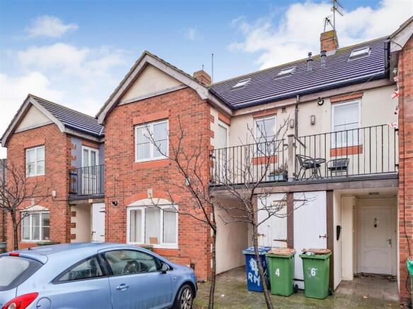 3 bed Apartment for sale Image 12