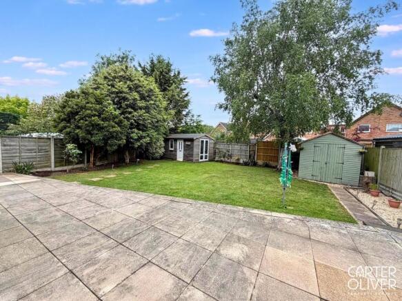 Holly Drive, Lutterworth, LE17 photo 4