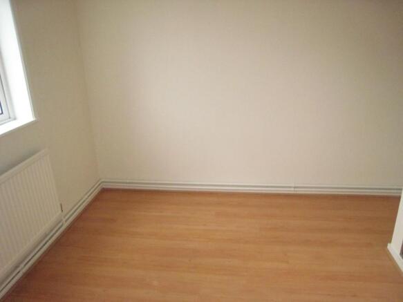 Dining Room/Bed 3