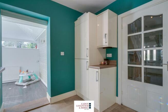 Kitchen  1.jpg