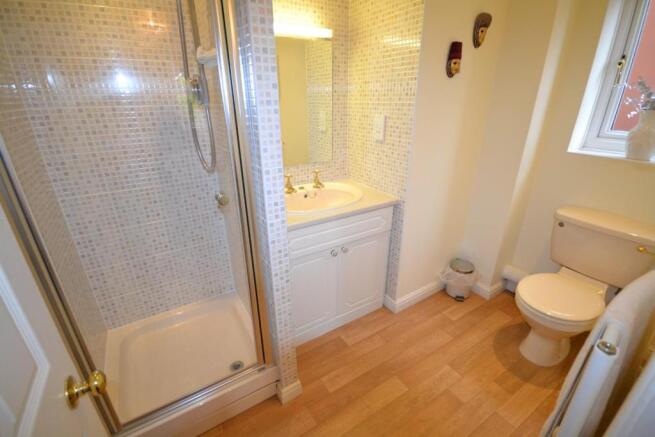 EN SUITE