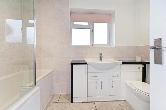 Bathroom.jpg