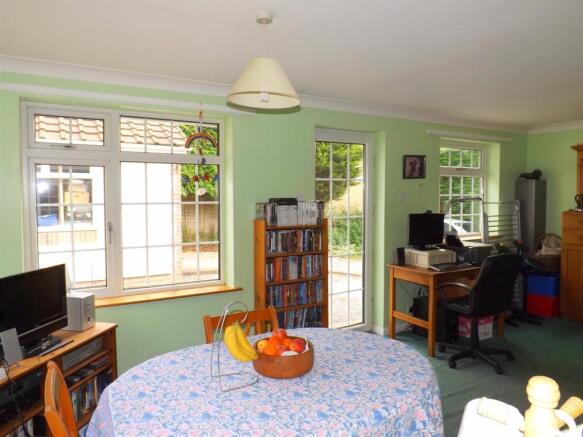 Breakfast Room