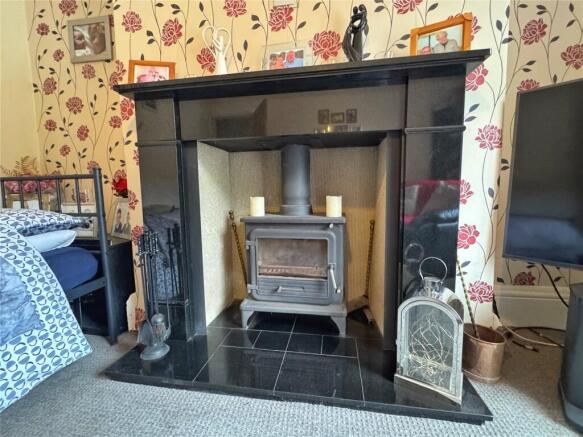 Featuire Fireplace