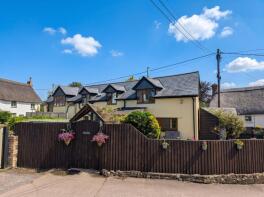 Shippon House, Cleave Hill, Winkleigh EX19 8QT