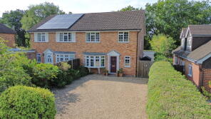 17, Westover Road, Fleet GU51 3DG