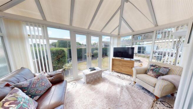 2 bed Semi-Detached for sale Image 5