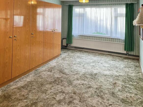 84b7d88b-bed 202.jpg