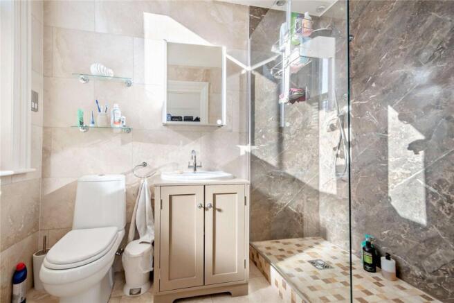 2 bed Apartment for sale Image 10