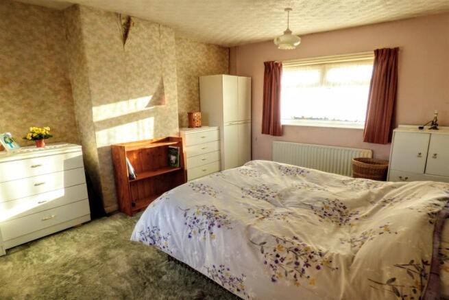Bedroom 1 - 1