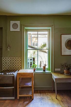 4 bed Terraced for sale Image 11