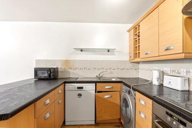 2 bed Apartment for sale Image 7