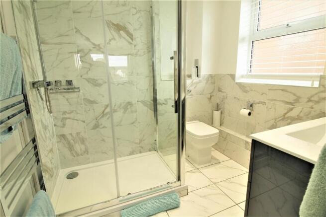 EN-SUITE TO MASTER BEDROOM
