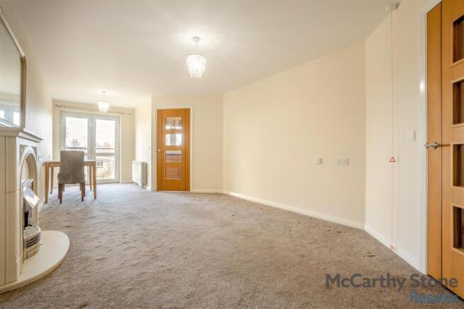 1 bed Apartment for sale Image 5