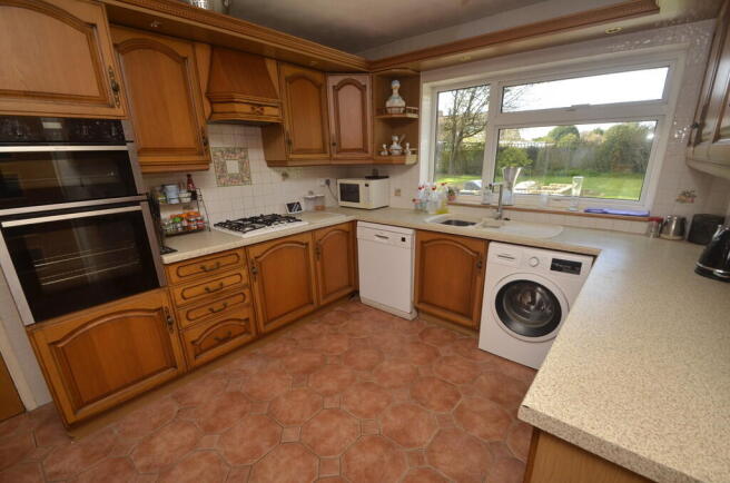 Fitted kitchen