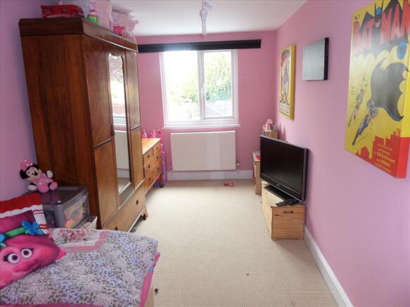 BEDROOM 2