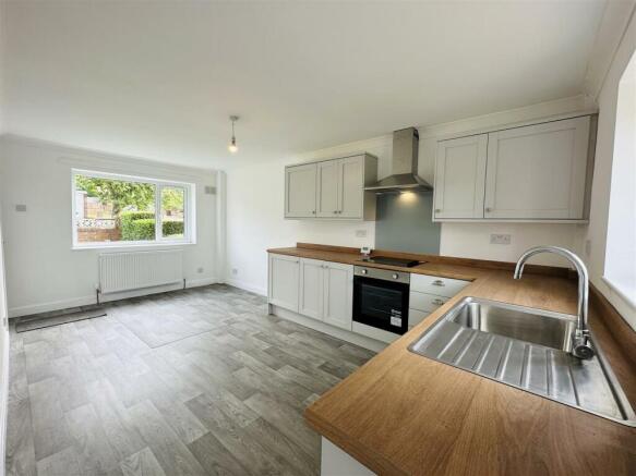 Kitchen1.jpg