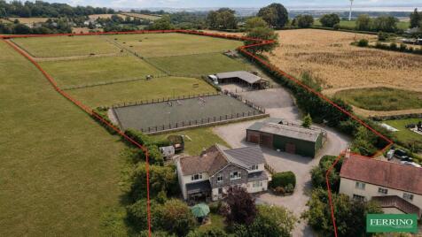 Equestrian Facilities, Large Barn & Shepherd's Hut, Clanna Lane, Alvington, Lydney, Gloucestershire.