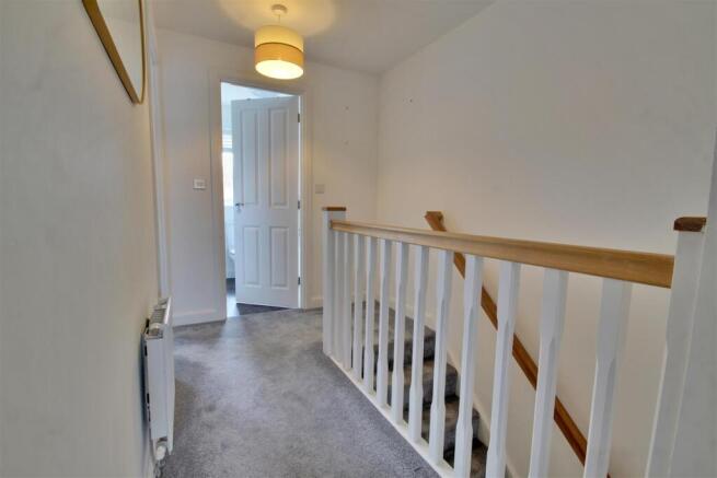 3 bed Semi-Detached for sale Image 9