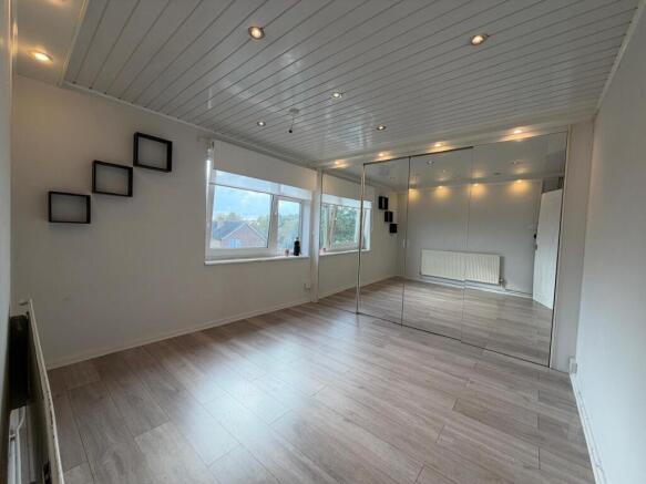 2 Bedroom Top Floor - EN8