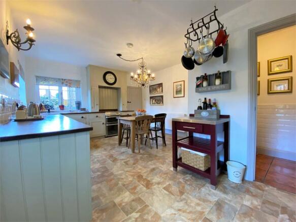 Open Plan Breakfast Kitchen 749