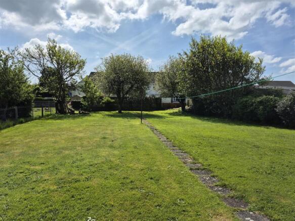 Yelland Road, Fremington photo 2