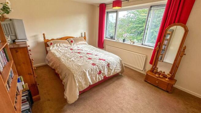 Meadow Close Image-12.jpg