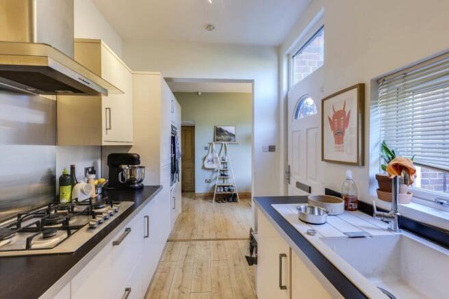 3 bed Terraced for sale Image 4